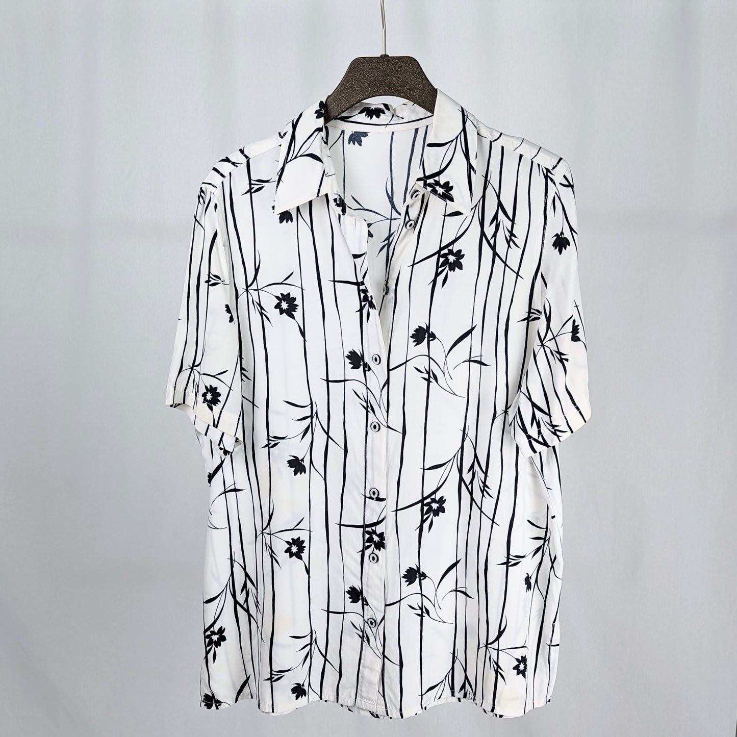 Hawaiihemd weiß-schwarz (L)