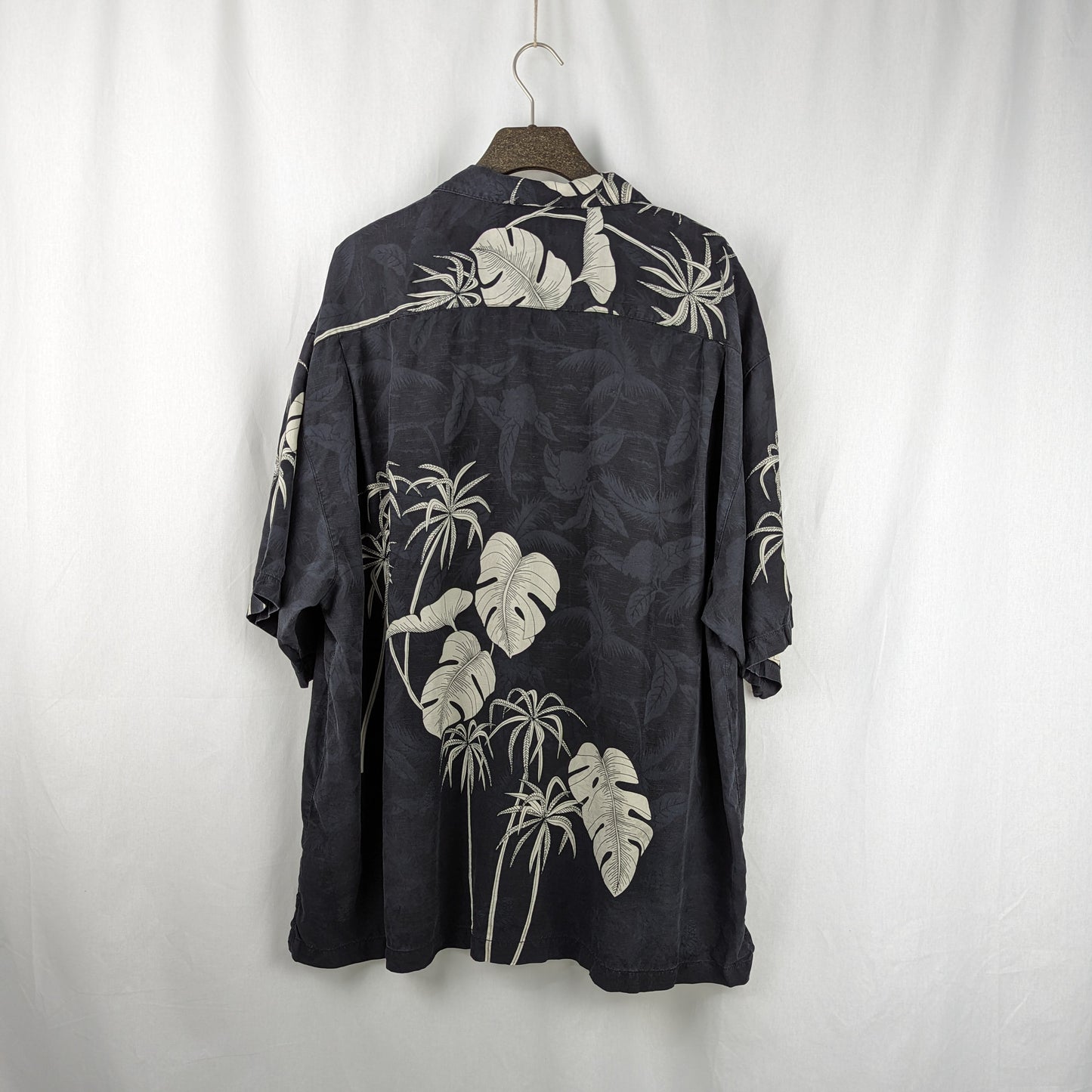 Vintage Hawaiihemd Tommy Bahama aus Seide (XXL)